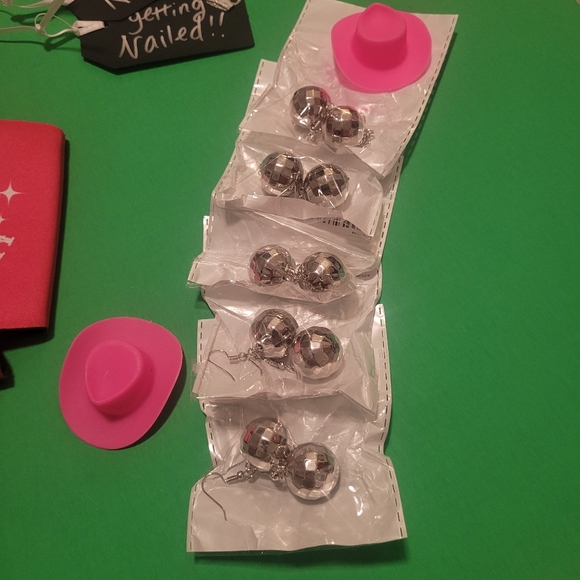 Bachelorette Rodeo Theme Lot - Picture 5 of 8